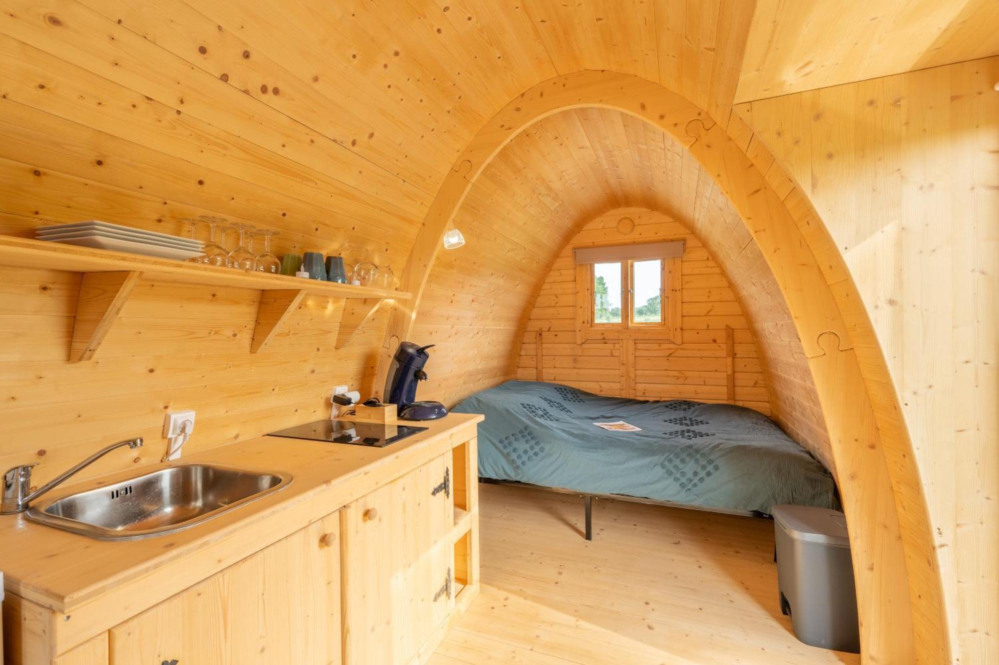 Logements Insolites A La Ferme - Yourte, Kota Ou Pod Farbus Rum bild