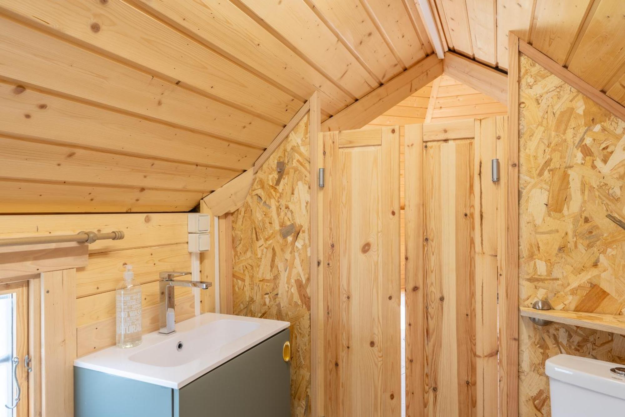 Logements Insolites A La Ferme - Yourte, Kota Ou Pod Farbus Rum bild